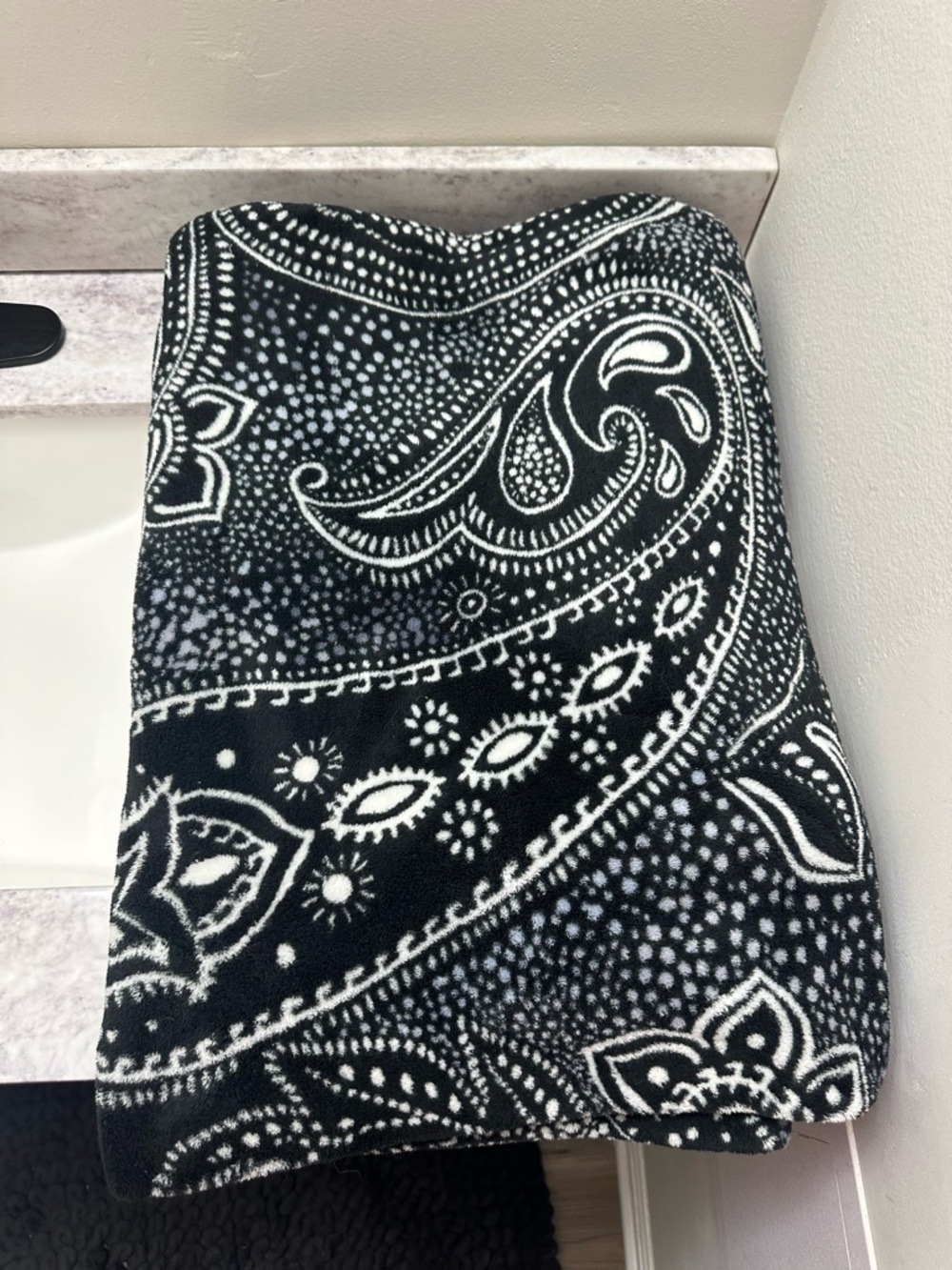 Vera Bradley Black and White Paisley Fleece Throw Blanket